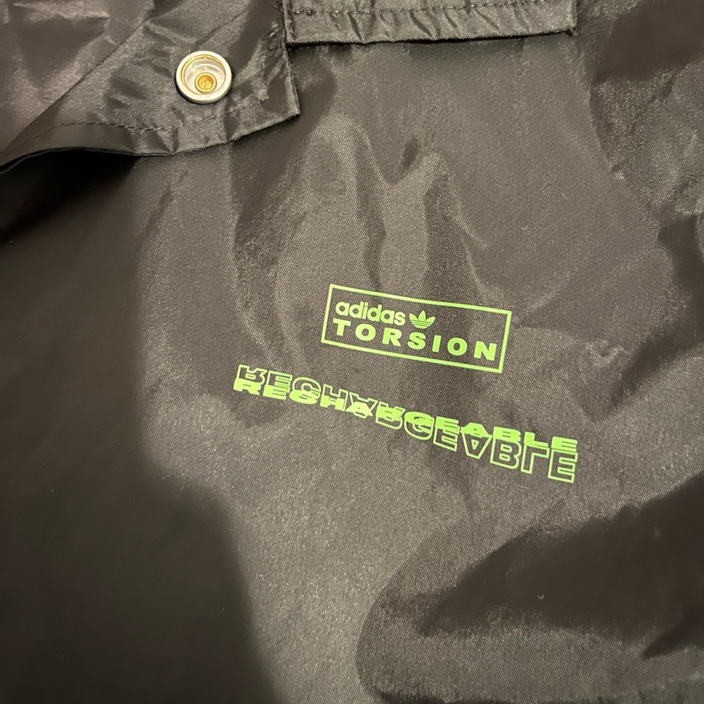Mens adidas wind breaker